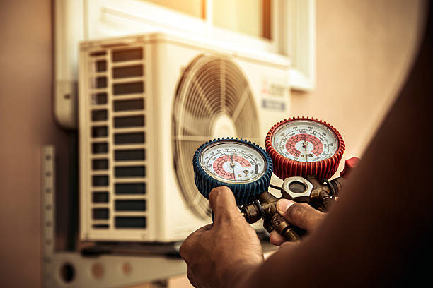 Professional Hvac technician working in Longmire, WA